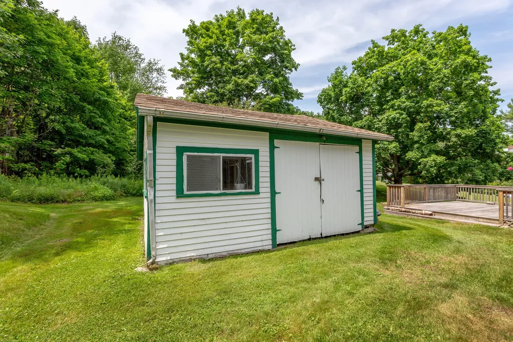 174 Federal Street Wiscasset ME 04578