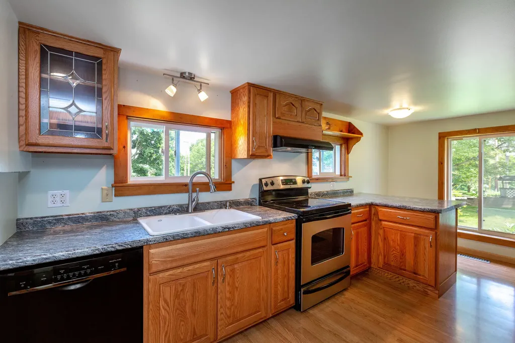 174 Federal Street Wiscasset ME 04578