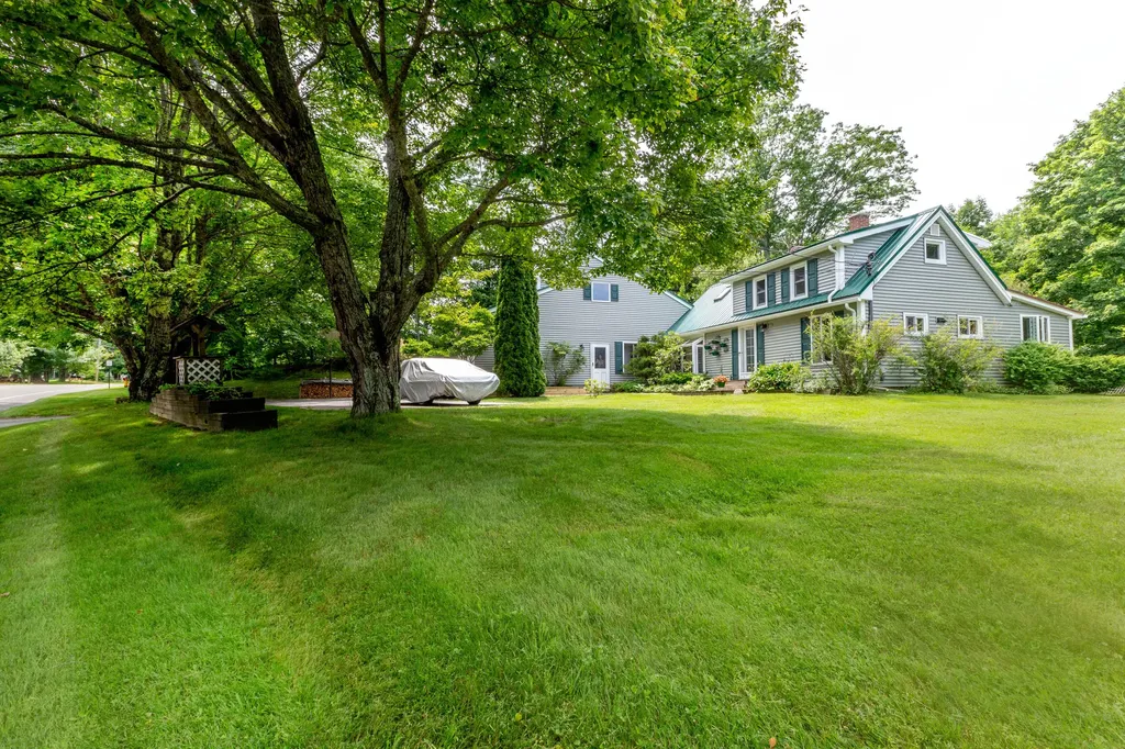 174 Federal Street Wiscasset ME 04578