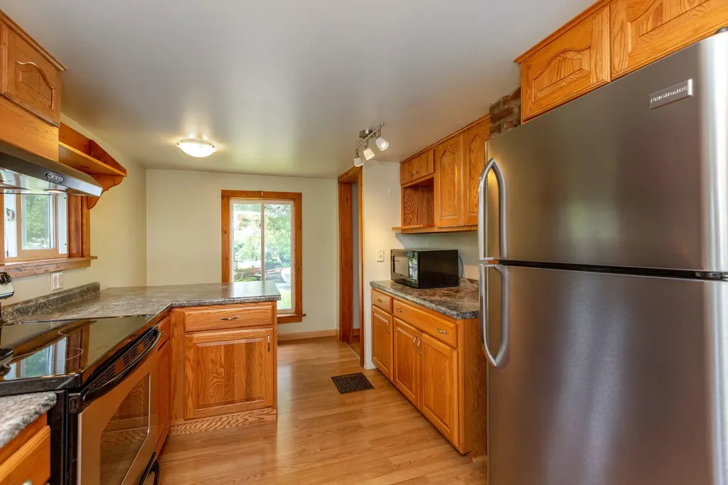 174 Federal Street Wiscasset ME 04578