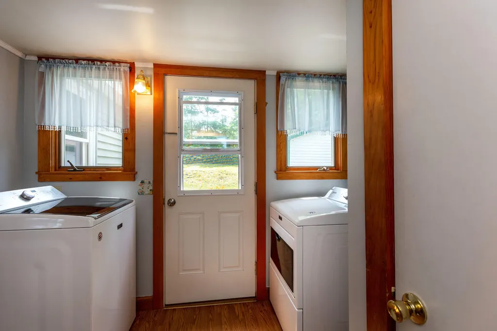 174 Federal Street Wiscasset ME 04578
