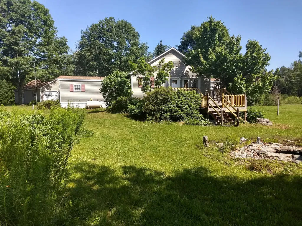 168 Gardiner Road Whitefield ME 04353