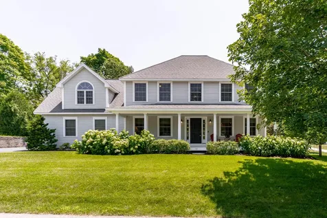 21 Longview Drive Portland ME 04103
