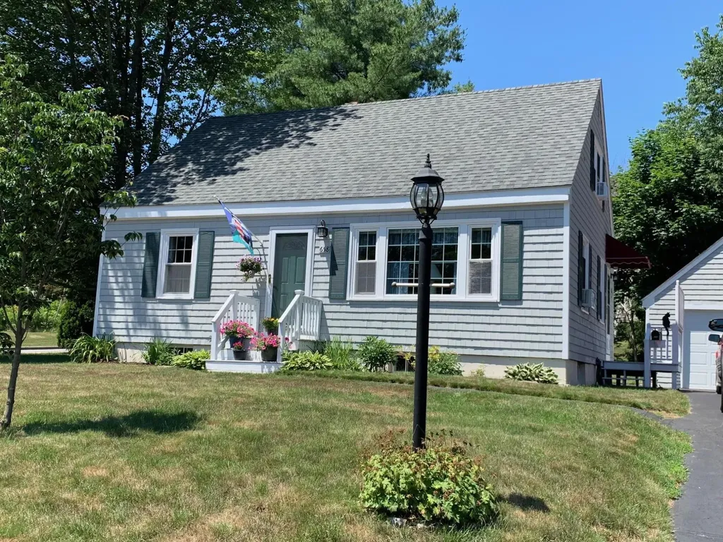 658 Allen Avenue Portland ME 04103