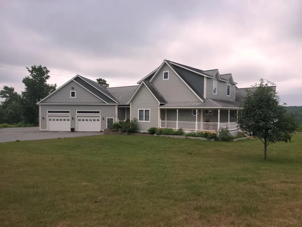 138 Glen View Road Skowhegan ME 04976