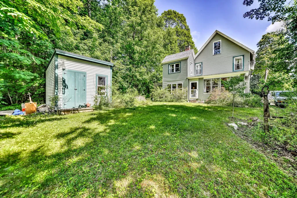 69 Middle Street Hallowell ME 04347