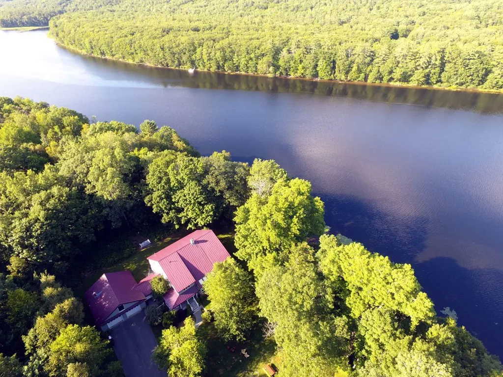 658 Waterville Road Skowhegan ME 04976