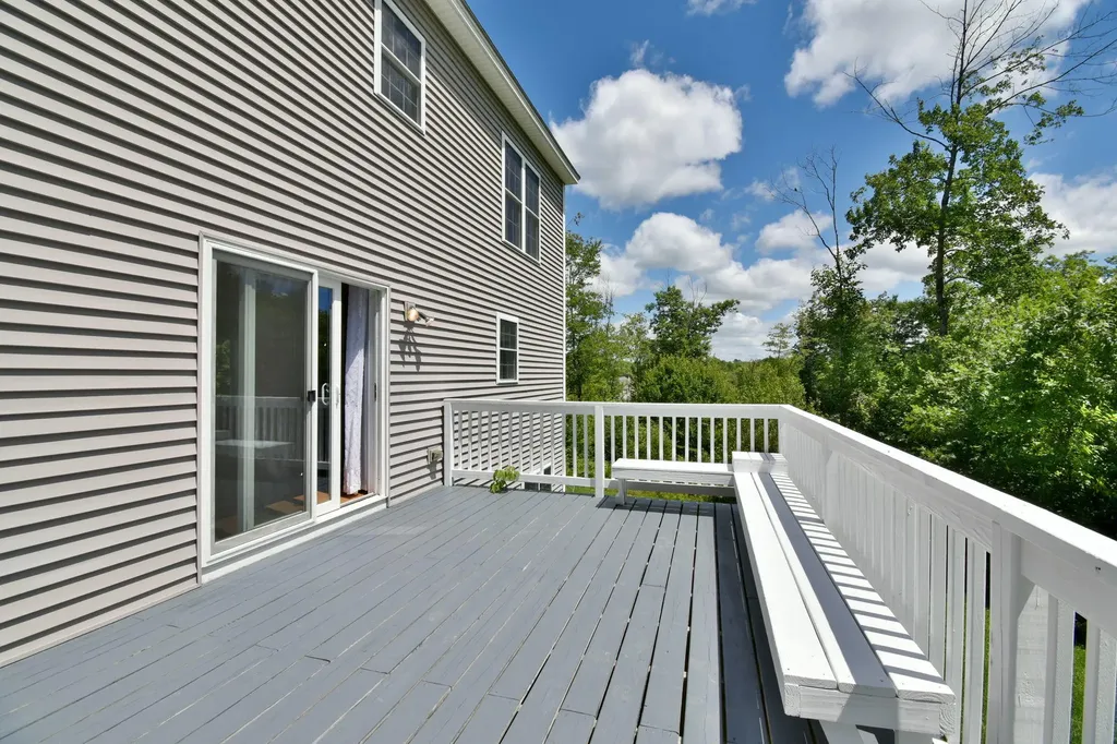 25 Evergreen Lane Sabattus ME 04280