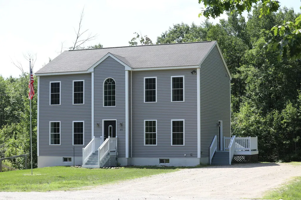 25 Evergreen Lane Sabattus ME 04280