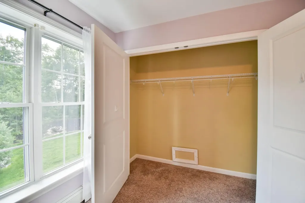 25 Evergreen Lane Sabattus ME 04280