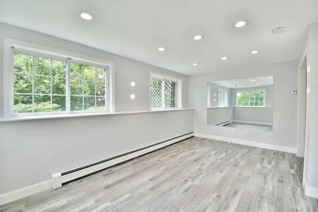 25 Evergreen Lane Sabattus ME 04280