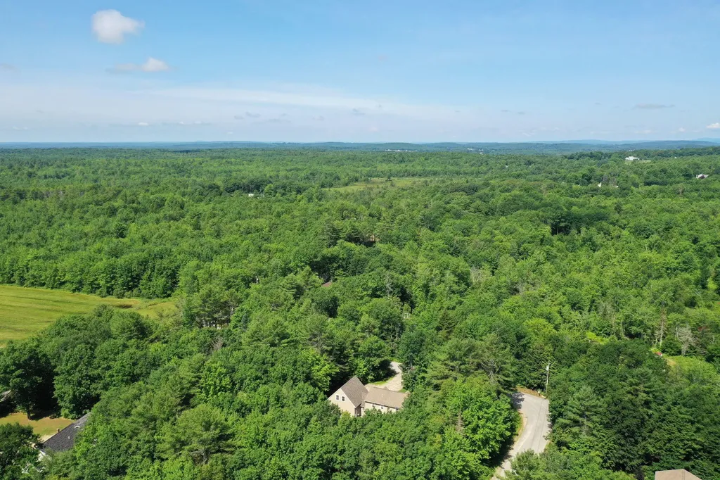 25 Evergreen Lane Sabattus ME 04280