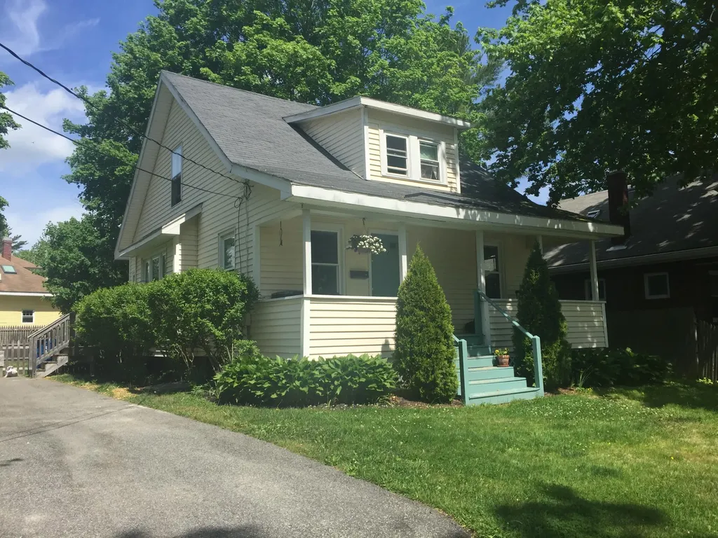 52 Dennett Street Portland ME 04102