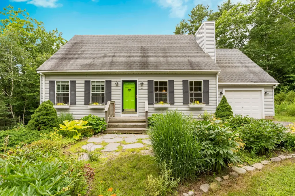 31 Back Eighty Road Boothbay ME 04537