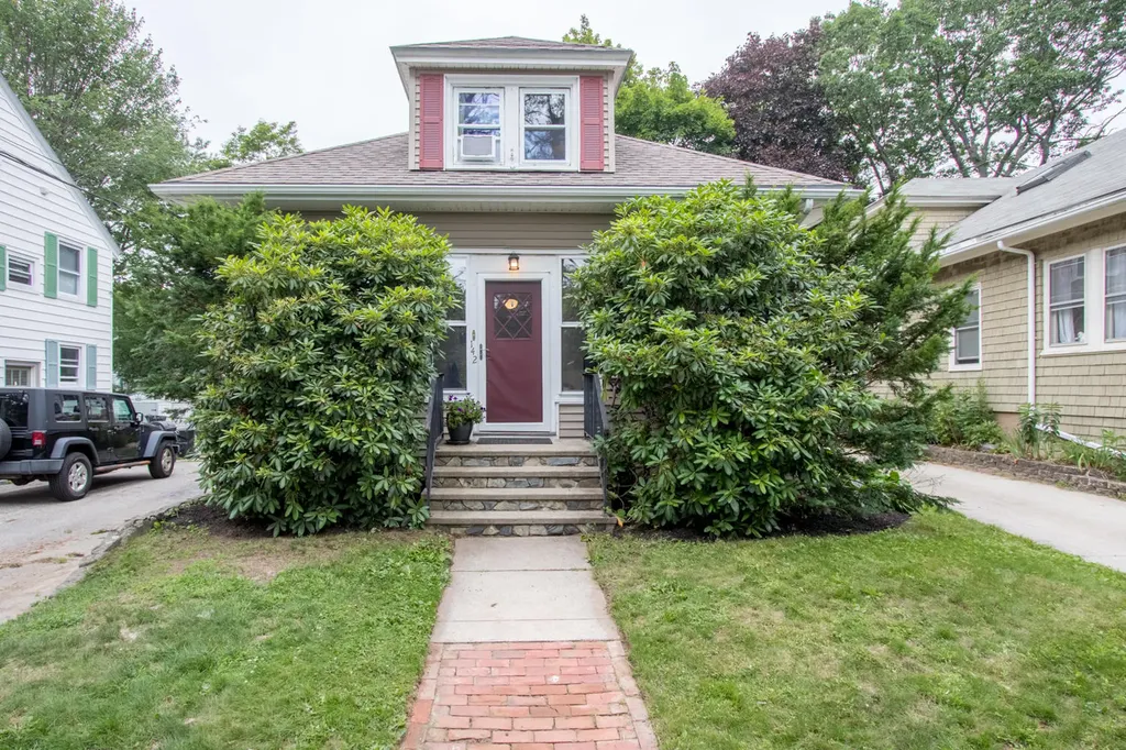 142 Massachusetts Avenue Portland ME 04102