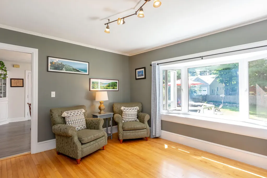 57 Mckeen Street Brunswick ME 04011