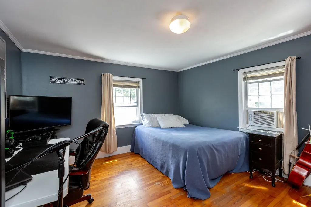 57 Mckeen Street Brunswick ME 04011