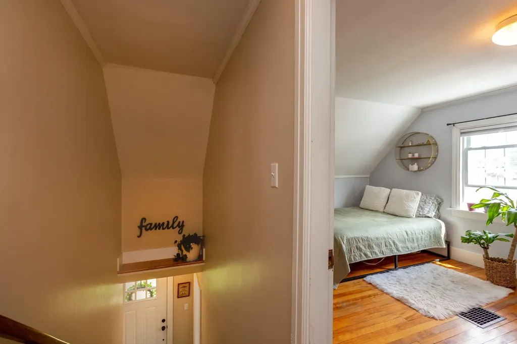 57 Mckeen Street Brunswick ME 04011