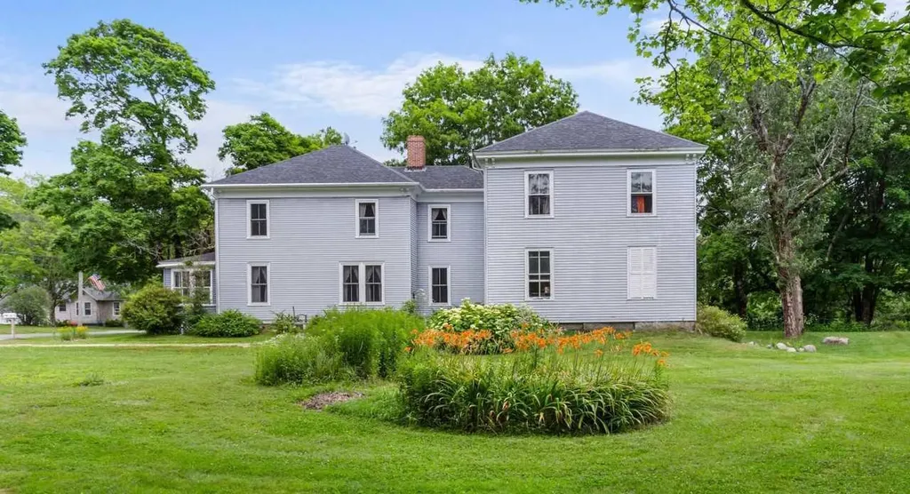 9 Naskeag Point Road Brooklin ME 04616