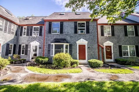 35 Munroe Lane Topsham ME 04086