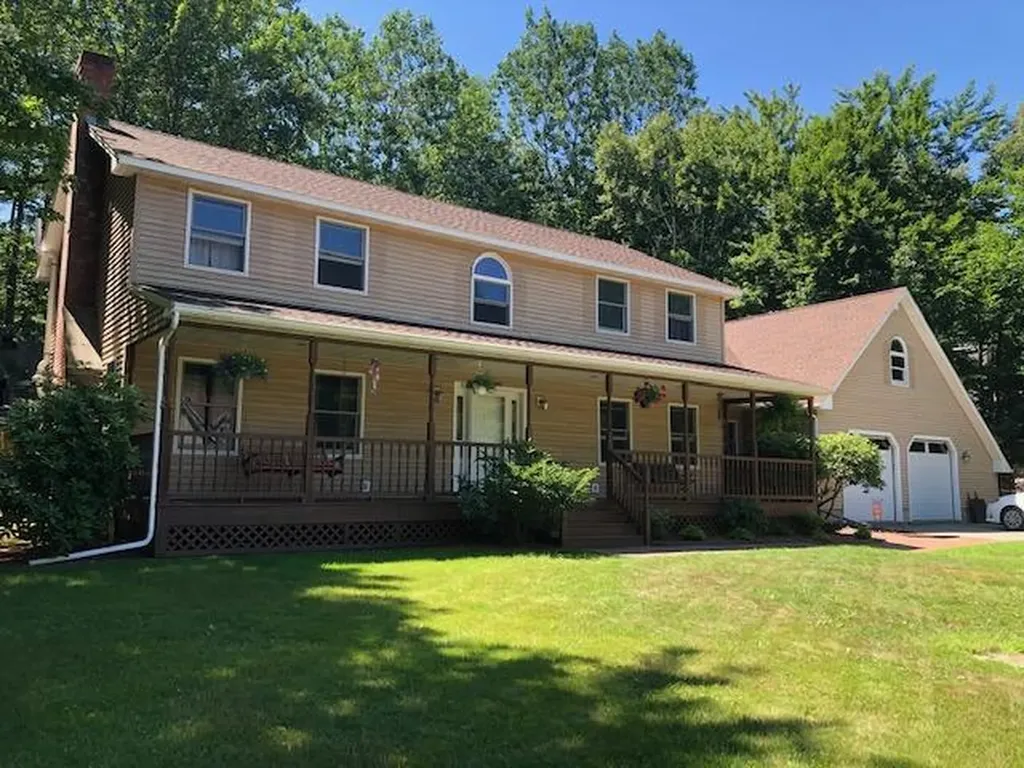 111 Oak Grove Drive Brewer ME 04412