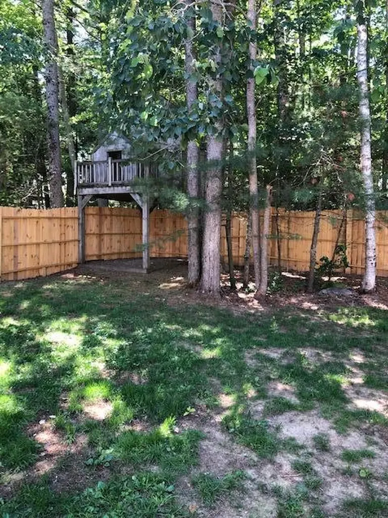 111 Oak Grove Drive Brewer ME 04412