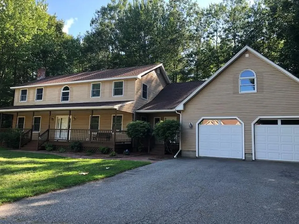 111 Oak Grove Drive Brewer ME 04412
