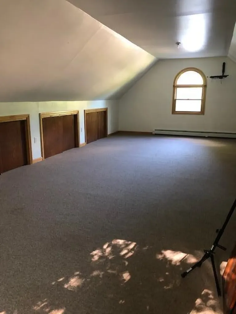 111 Oak Grove Drive Brewer ME 04412