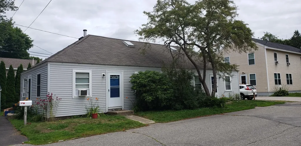 3-5 Cole Street Kittery ME 03904