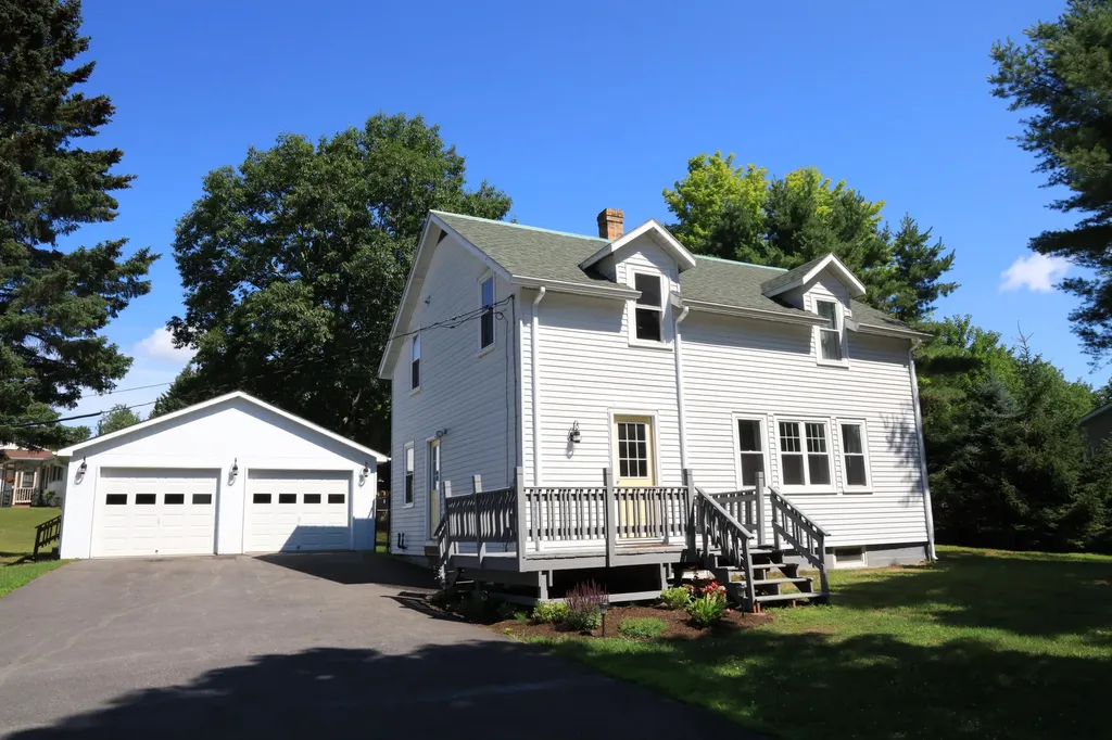 4 Mountain View Drive Hampden ME 04444