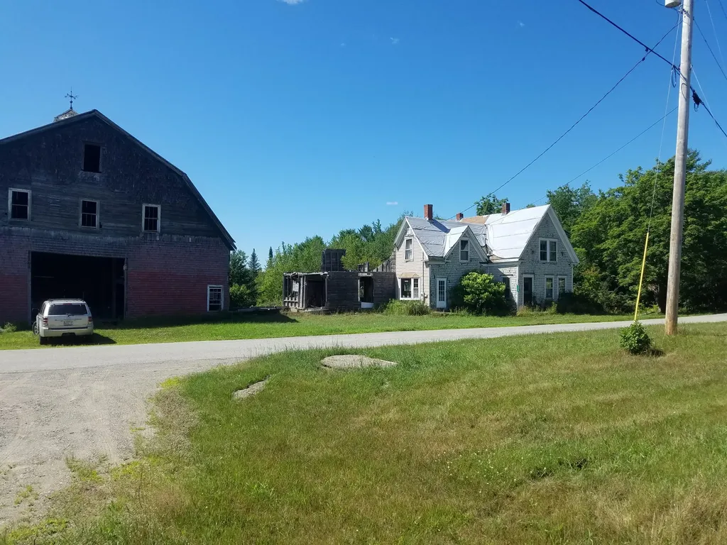 1566 Collinstown Road Appleton ME 04862