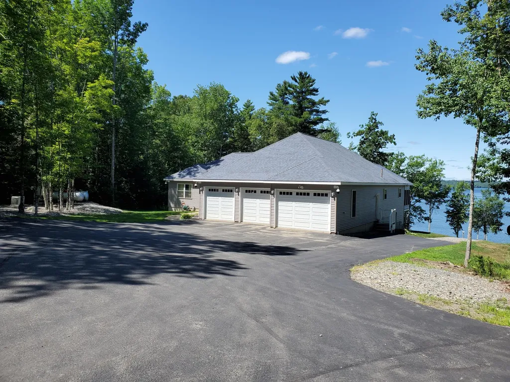 51A Shady Lane Newport ME 04953