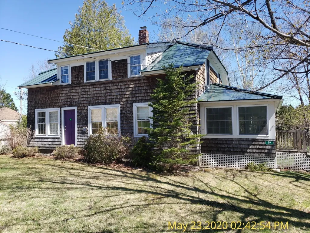 39 Stratton Road Rangeley ME 04970