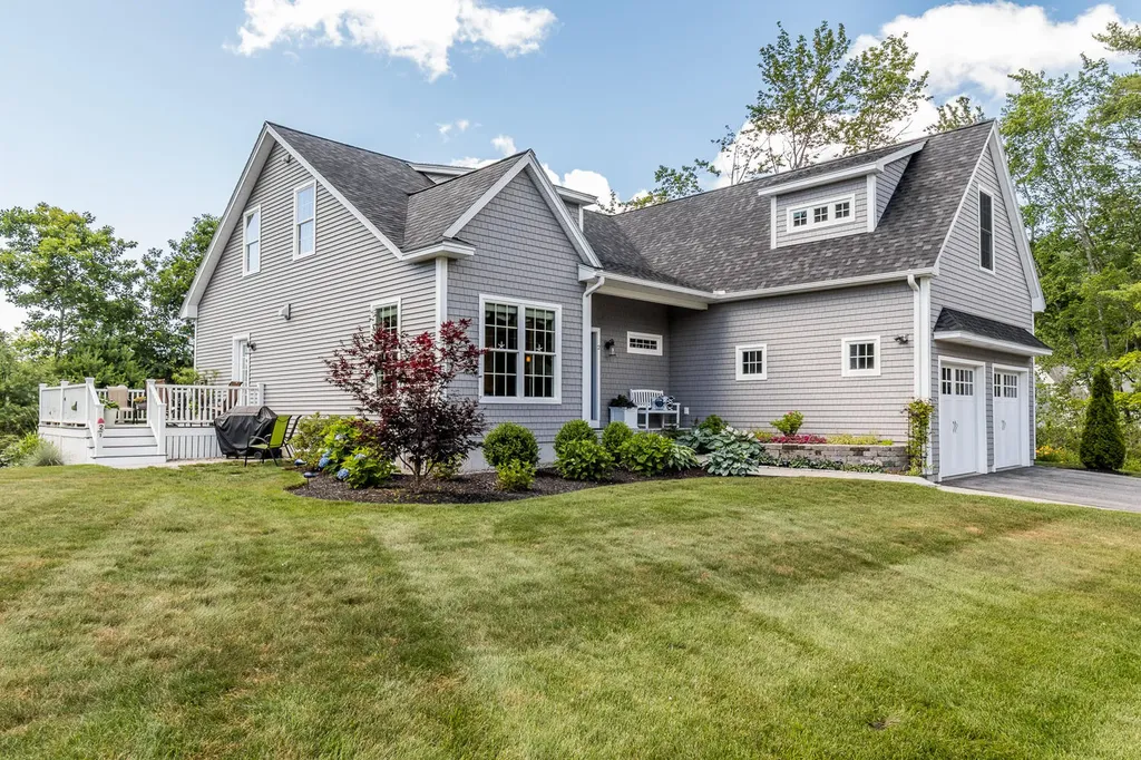2 Wyndegate Drive Kennebunk ME 04043