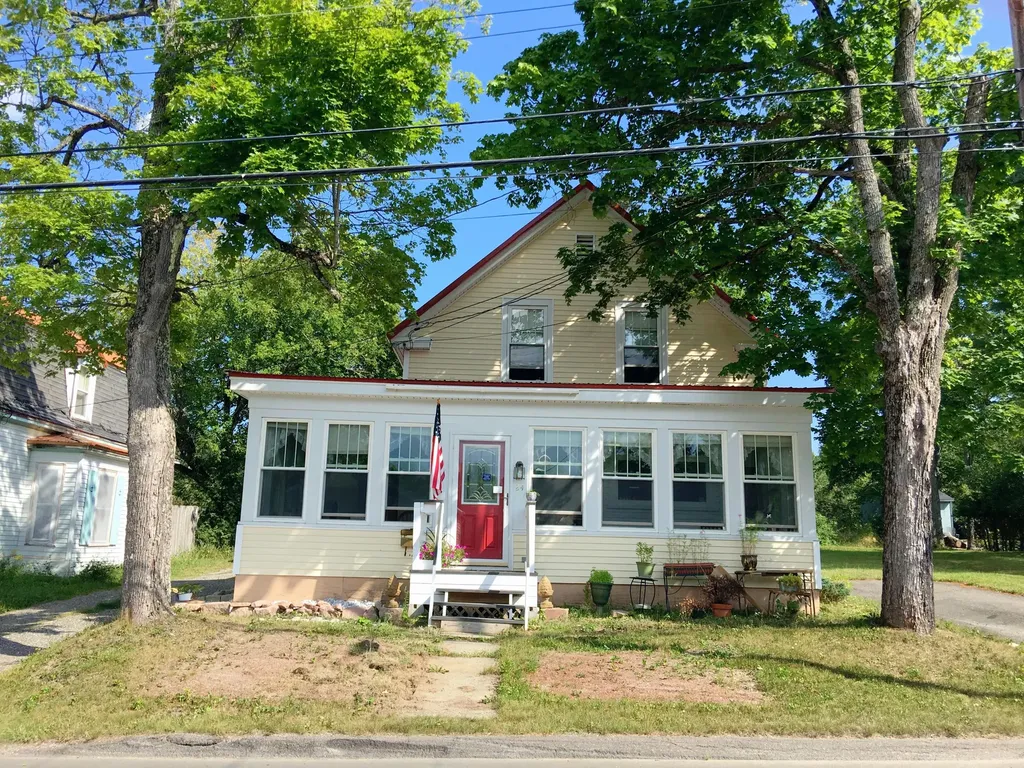 24 Franklin Street Calais ME 04619
