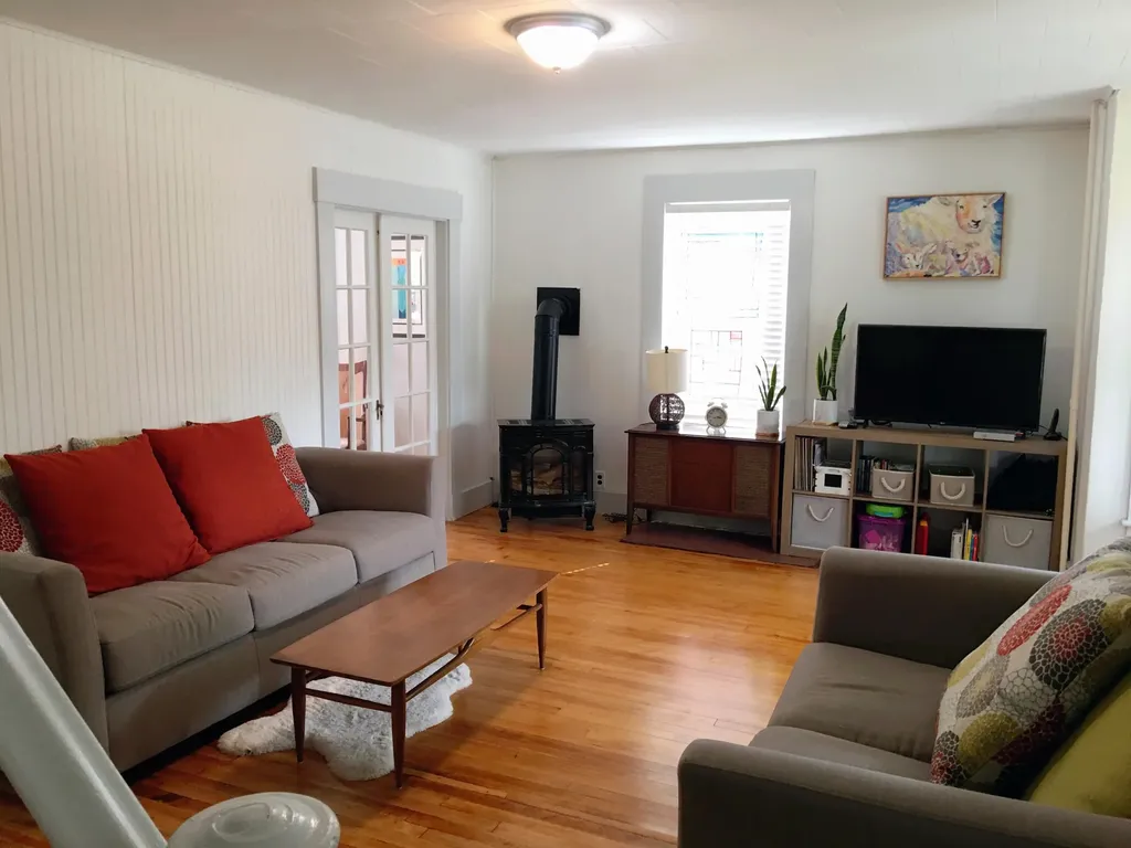 24 Franklin Street Calais ME 04619
