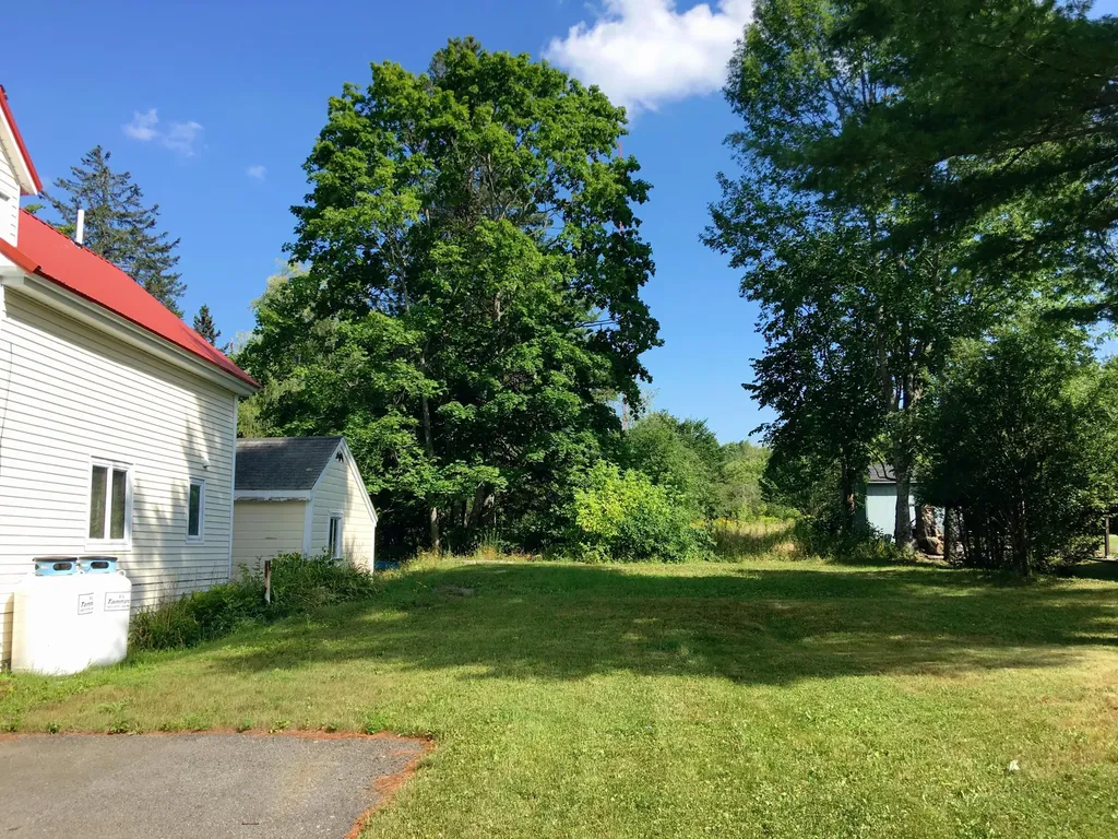 24 Franklin Street Calais ME 04619