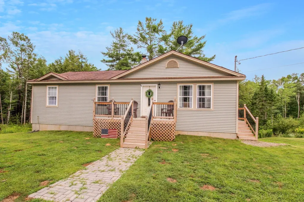933 Village Road Stetson ME 04488