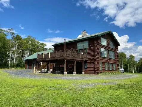 15 Stagecoach Road Greenville ME 04441