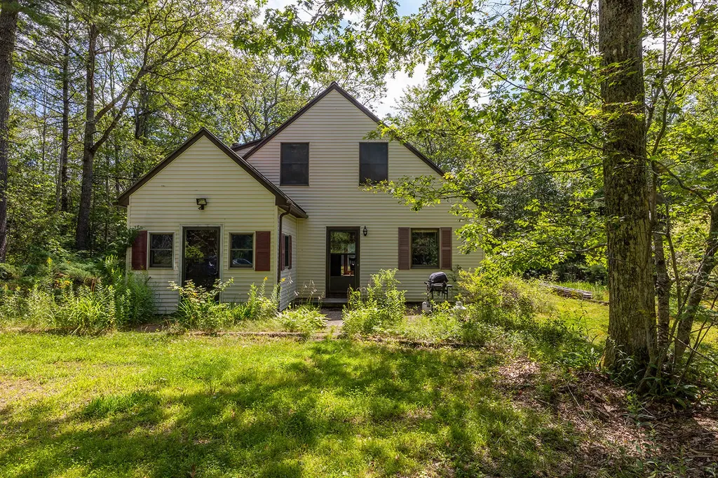 532 Slab City Road Lincolnville ME 04849