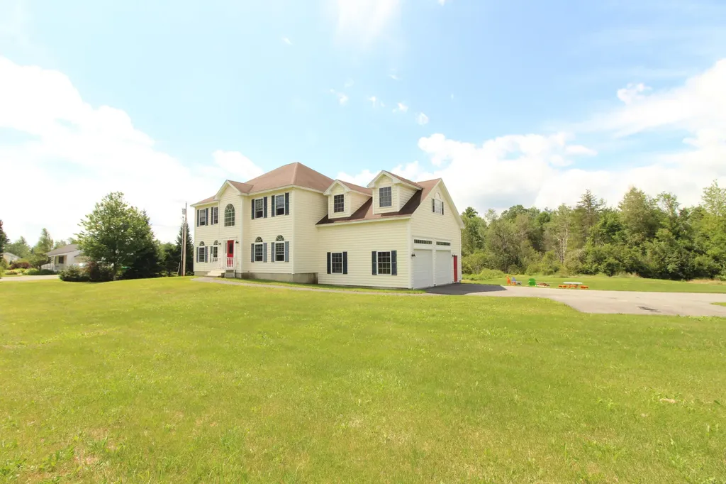 7 Butternut Lane Hampden ME 04444