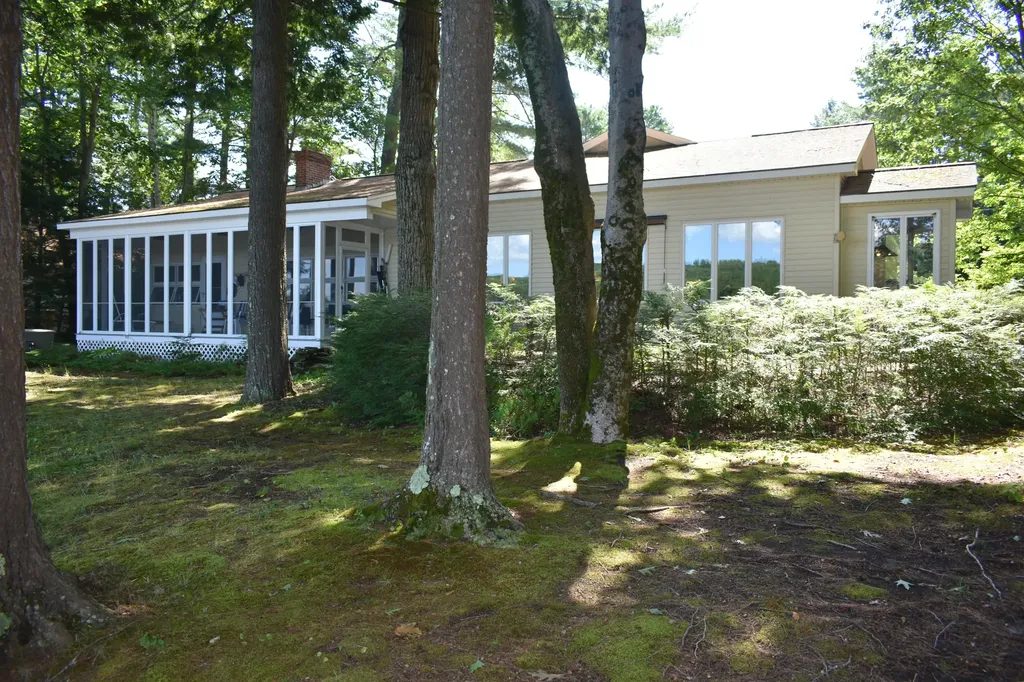 36 Upper Narrows Lane Winthrop ME 04364
