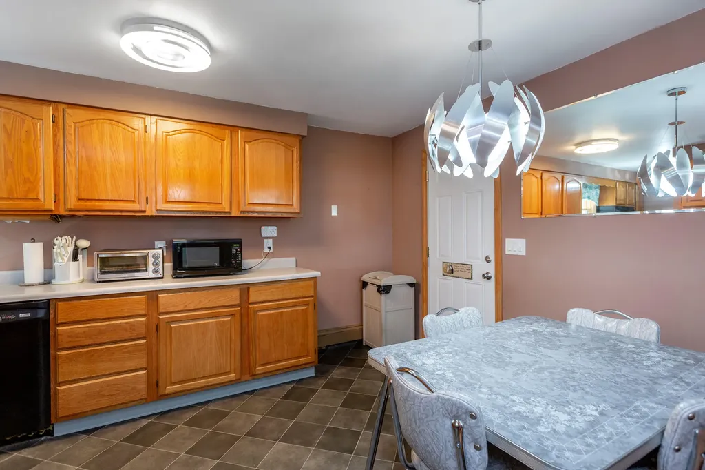 355 East Avenue Lewiston ME 04240