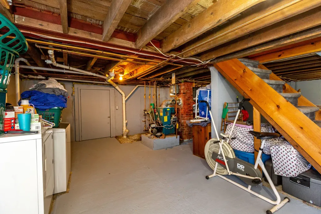 355 East Avenue Lewiston ME 04240