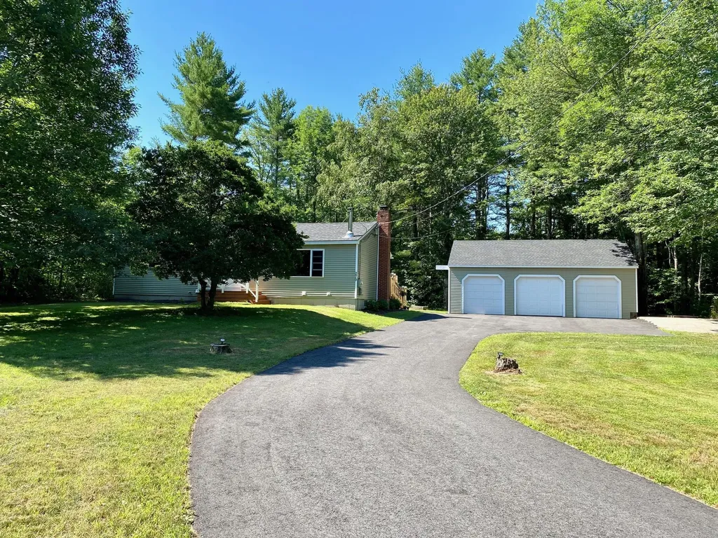 279 Pease Road Buxton ME 04093
