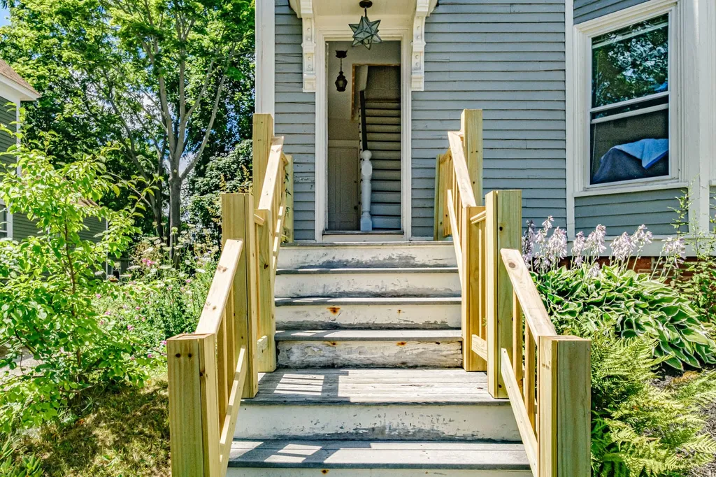 66 Irving Street Portland ME 04103