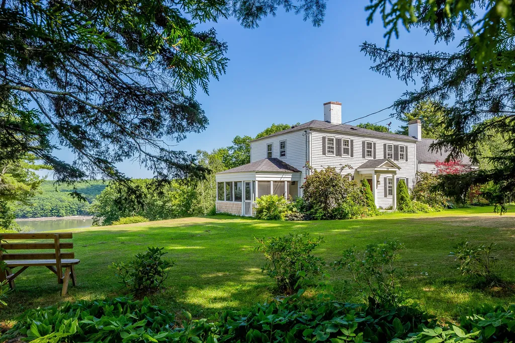 104 Pension Ridge Road Boothbay ME 04537