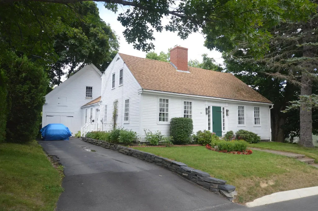 94 Mill Street Orono ME 04473
