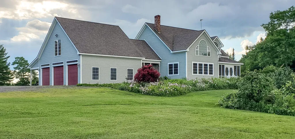 202 Thurston Road Cornville ME 04976