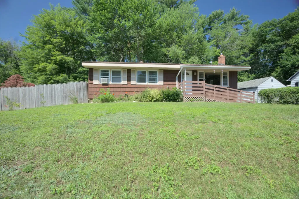 8 Williams Drive Topsham ME 04086